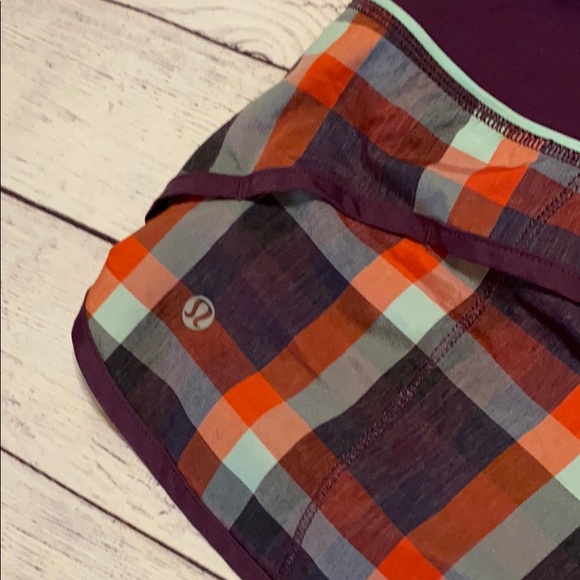 Lululemon 🍋 Speed Shorts - Picture 3 of 5